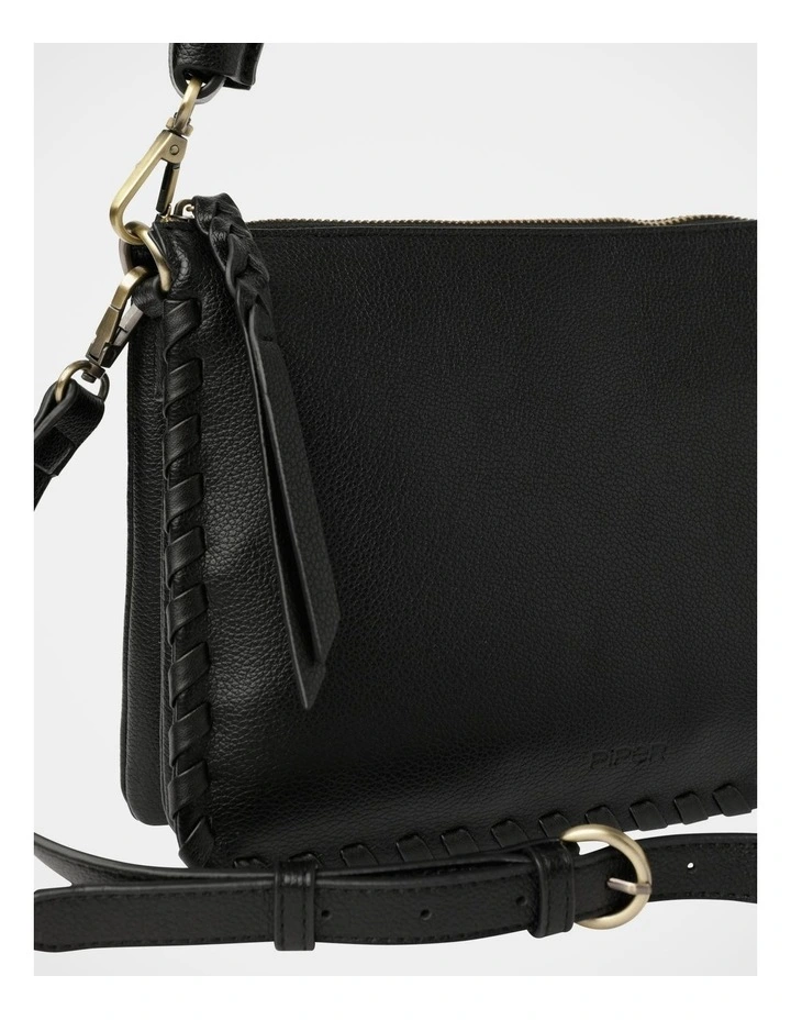 Austin Shoulder Bag in Black