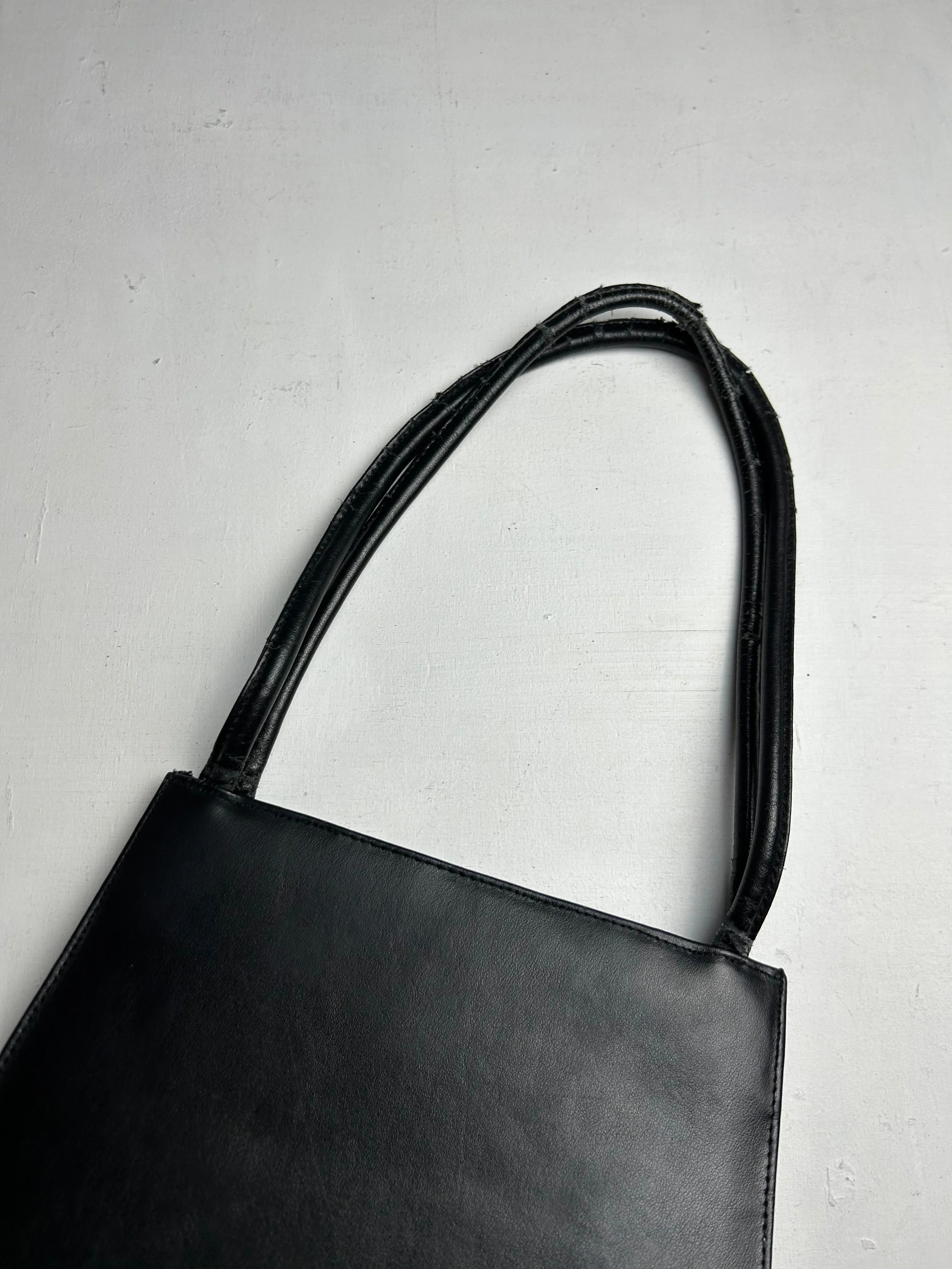 Black real leather vintage shoulder bag