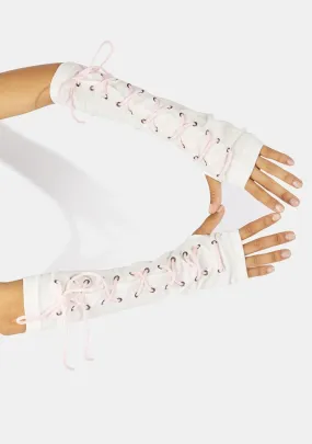 Blanc Carried Away Lace Up Gloves-