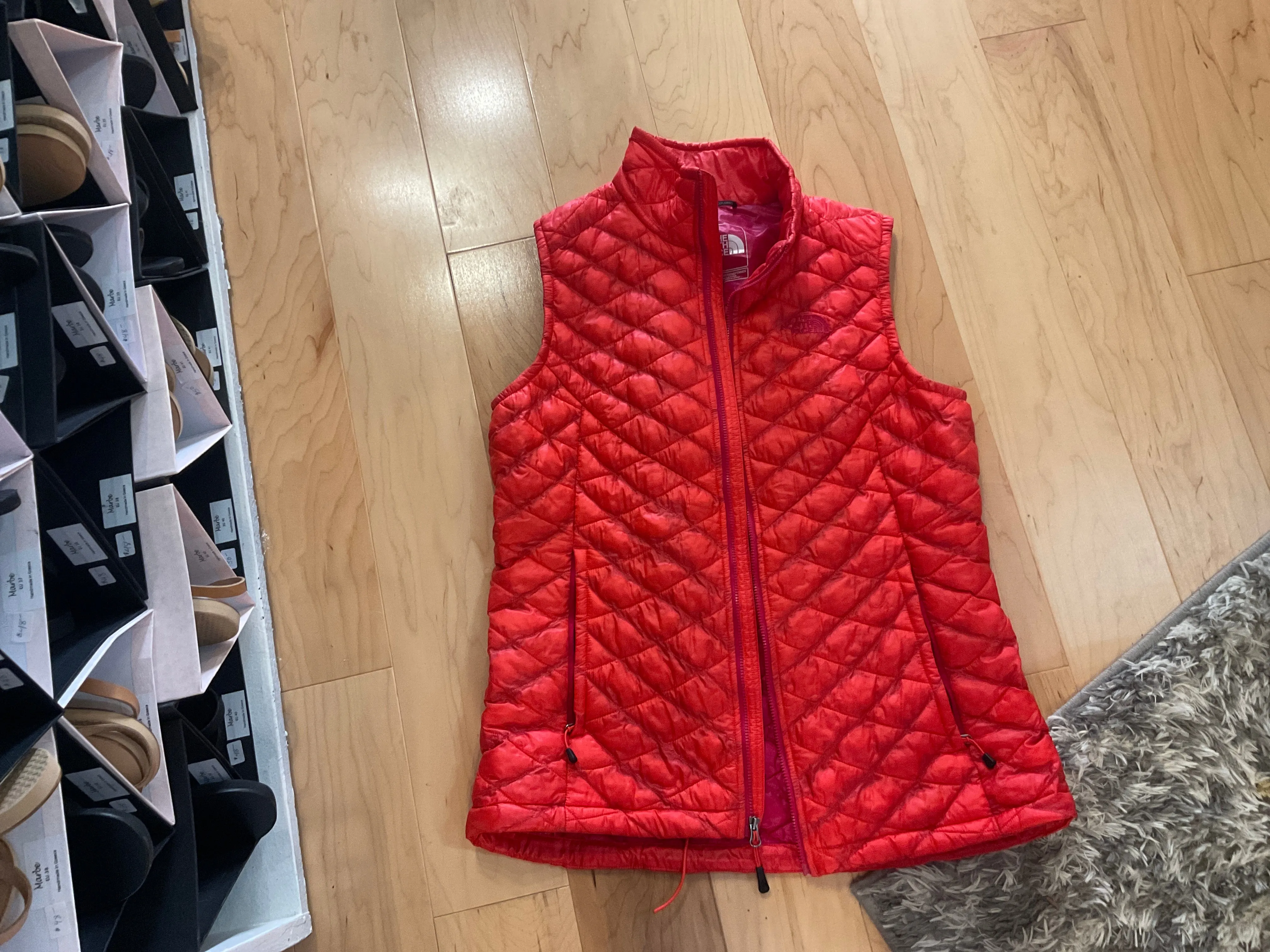 {{ClientCode}} CORAL THE NORTHFACE VEST, M