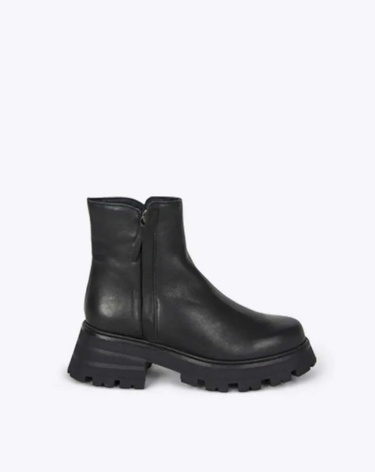 Larry Lug Sole Boot - Black