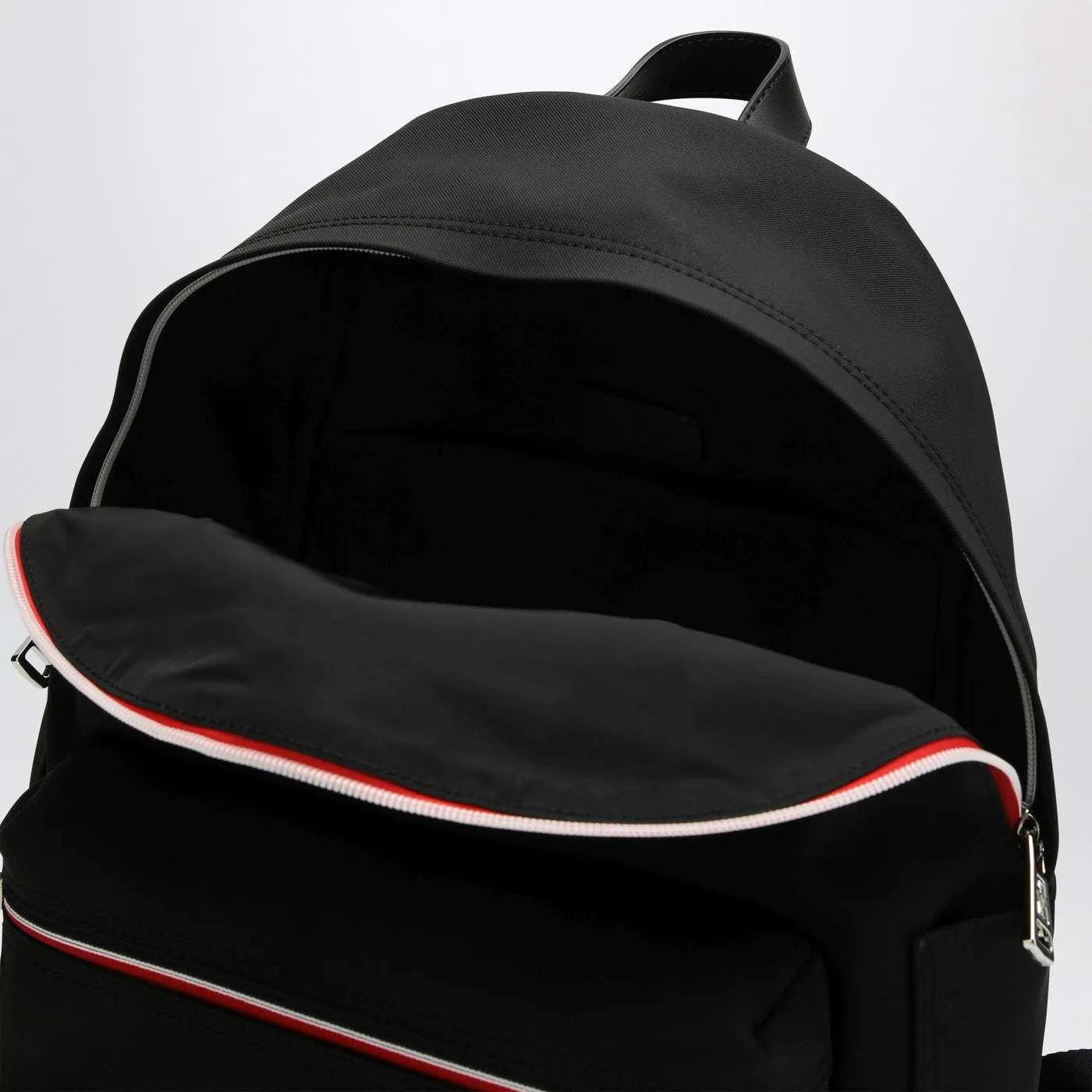 Moncler    Moncler Black New Pierrick Backpack In Nylon