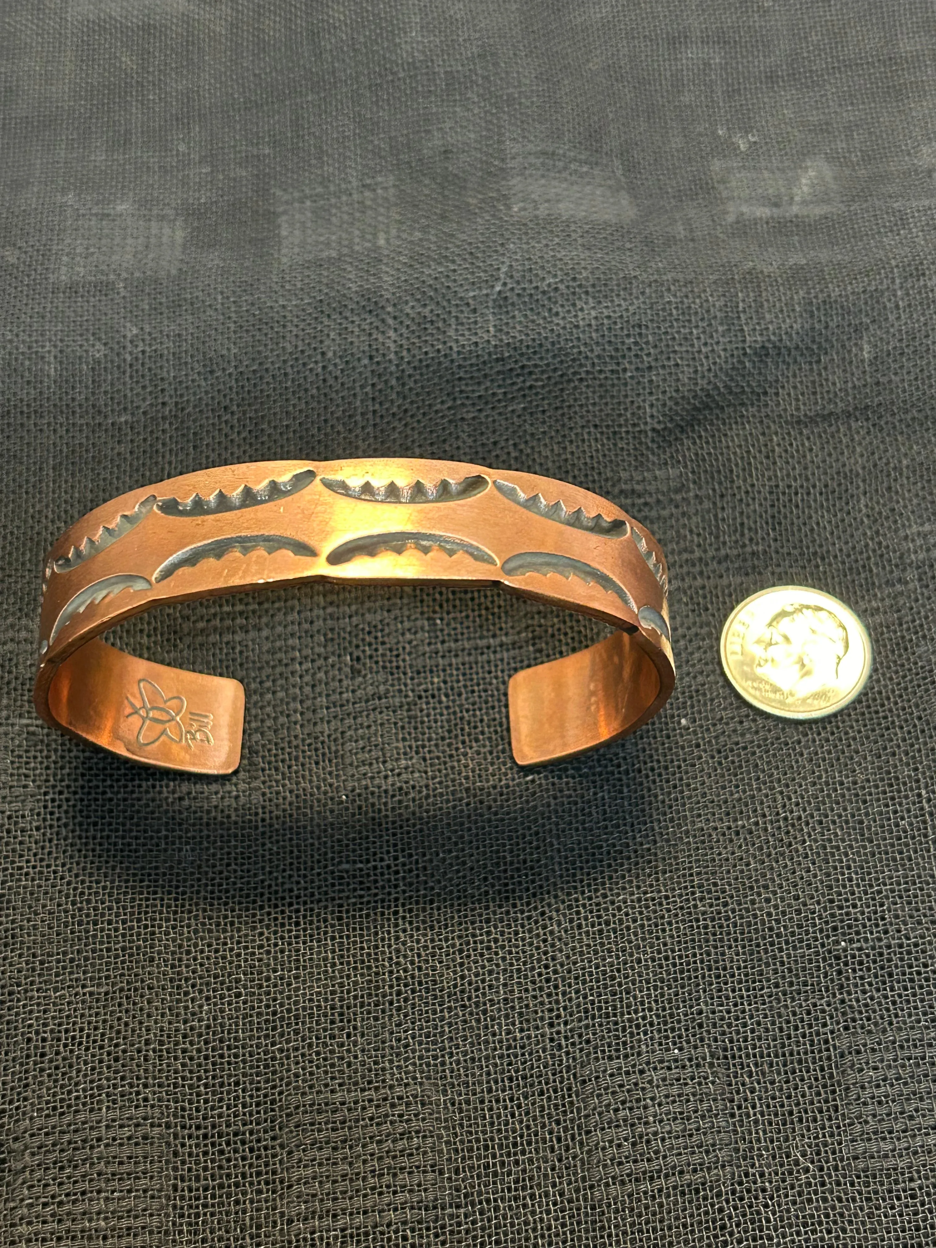 Navajo handcrafted solid copper bracelet.  LZ594