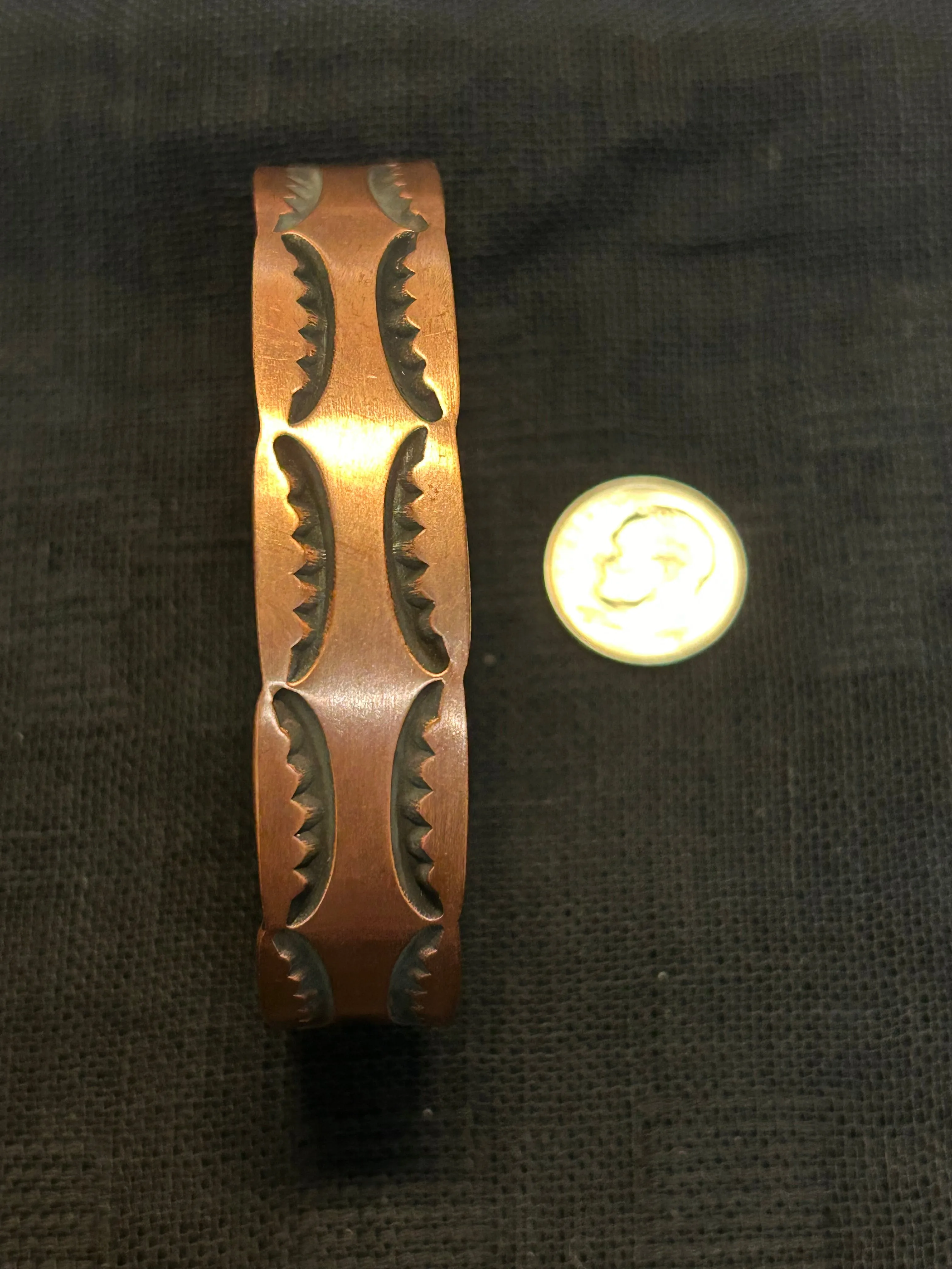 Navajo handcrafted solid copper bracelet.  LZ594