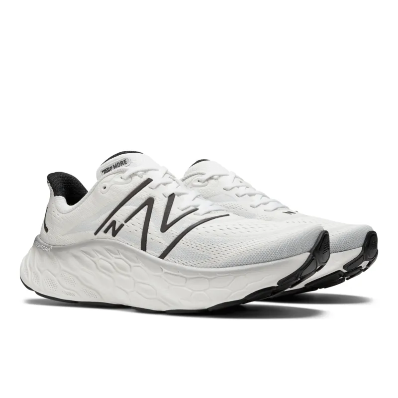 New Balance Men's Fresh Foam X More V4 Running Shoe - MMORCW4