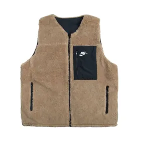 NIKE - SPORTSWEAR REVERSIBLE SHERPA VEST - KHAKI / BLACK / SAIL