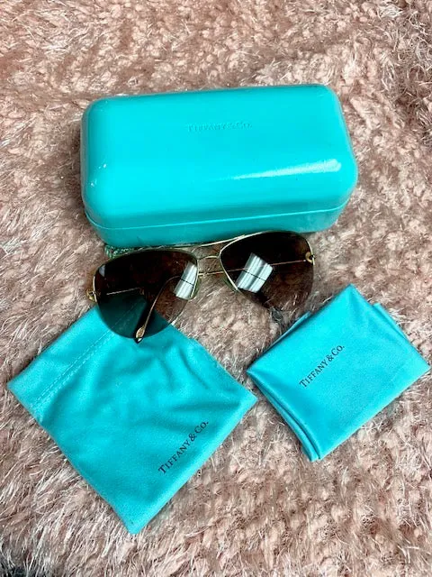 TIFFANY & Co. SUNGLASSES AVIATOR (PREOWNED)