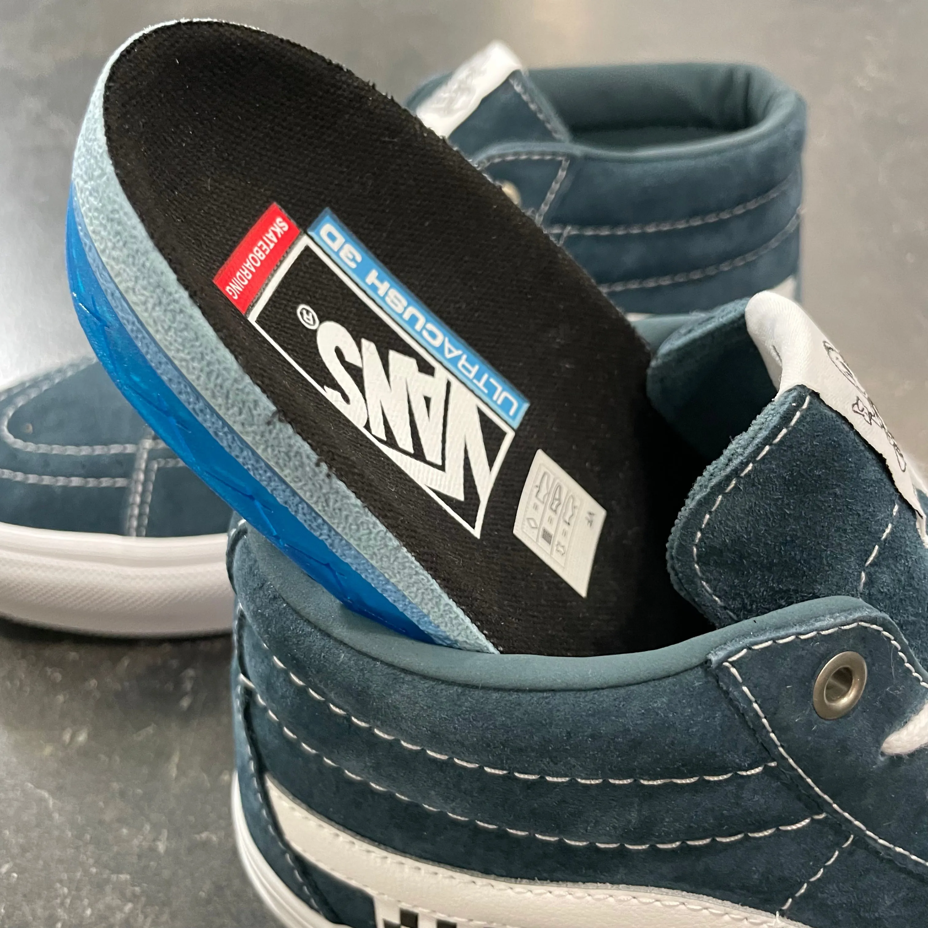 Vans Skate Grosso Mid Pig Suede Blue/White