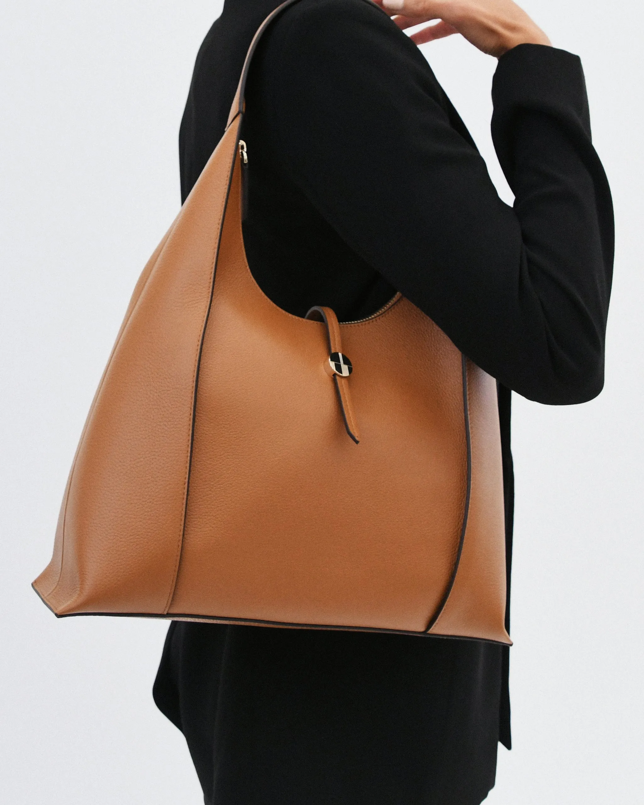 Vivienne shoulder bag tan leather